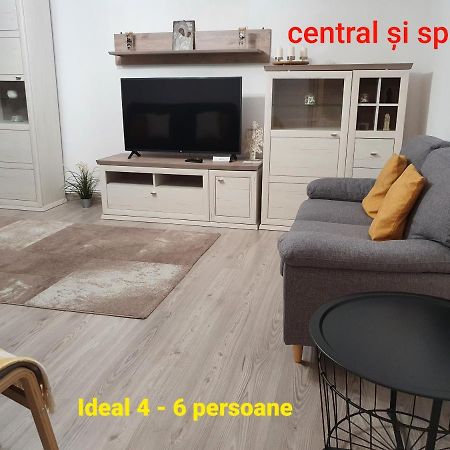 בראשוב Mia Central Apart, 3 Rooms, 2 Baths, Afi Mall מראה חיצוני תמונה