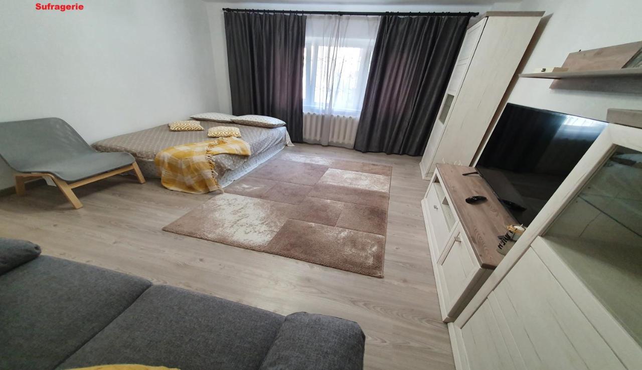 בראשוב Mia Central Apart, 3 Rooms, 2 Baths, Afi Mall מראה חיצוני תמונה